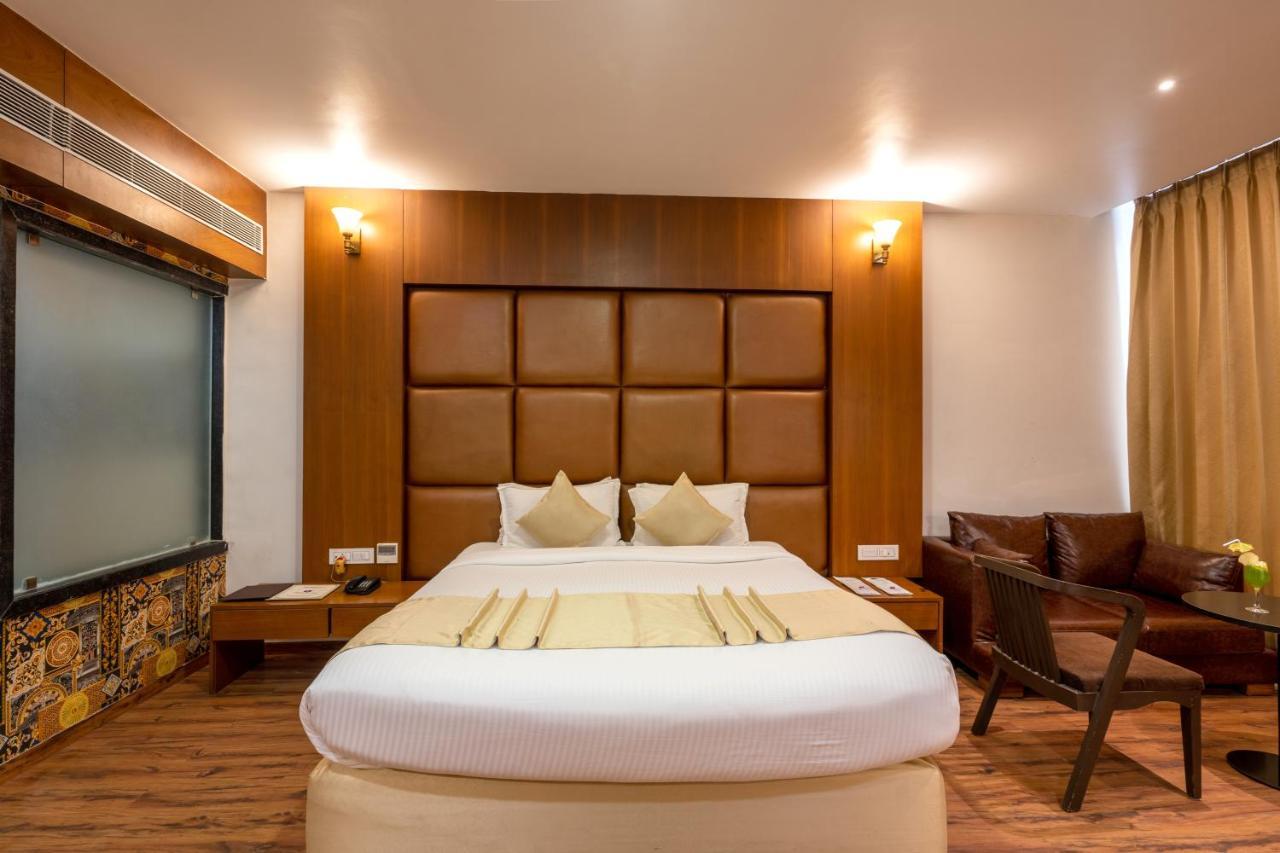 Jalashray Resort Nadiād Eksteriør bilde