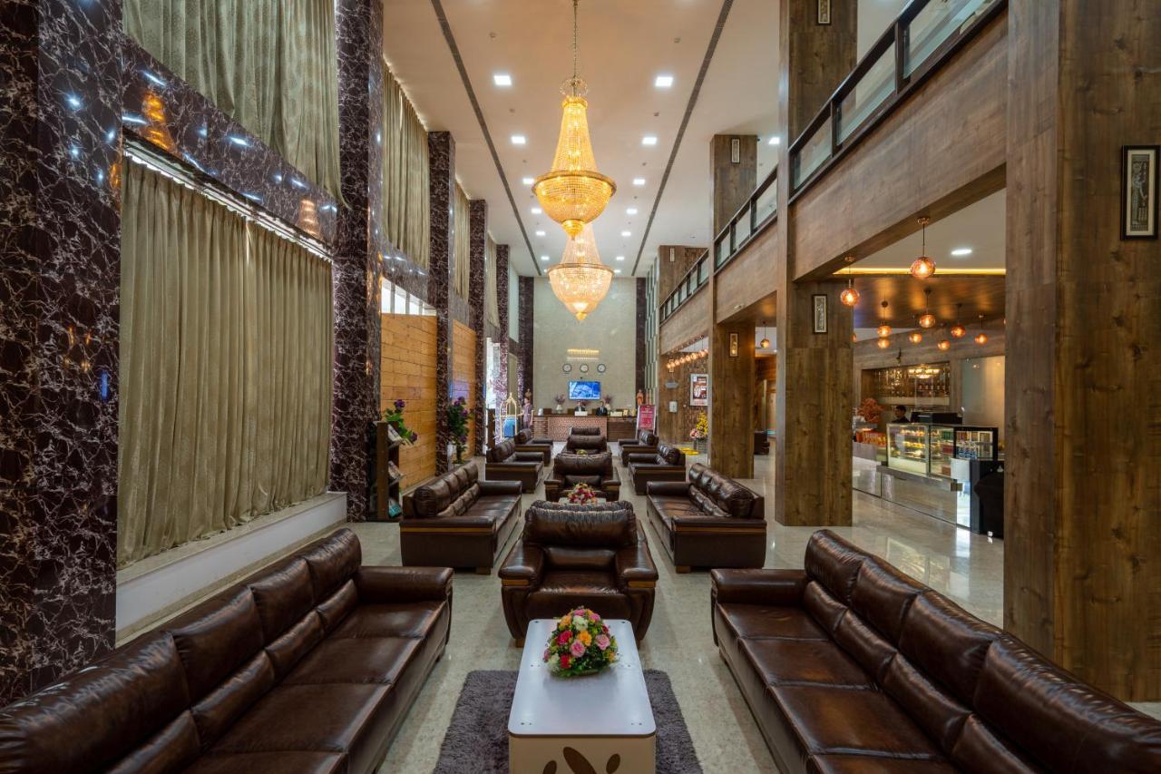 Jalashray Resort Nadiād Eksteriør bilde